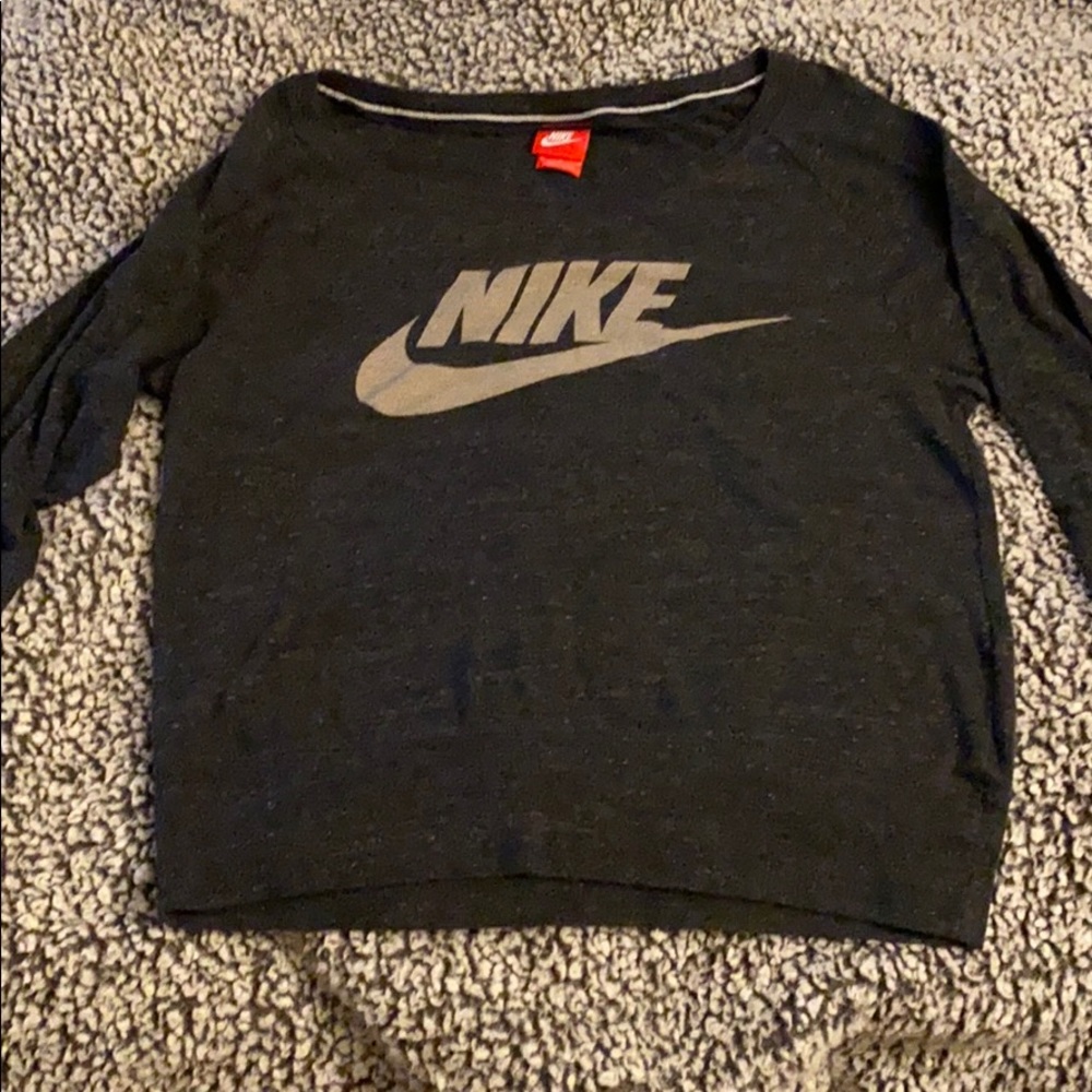 Nike crewneck pullover ❤️🛍